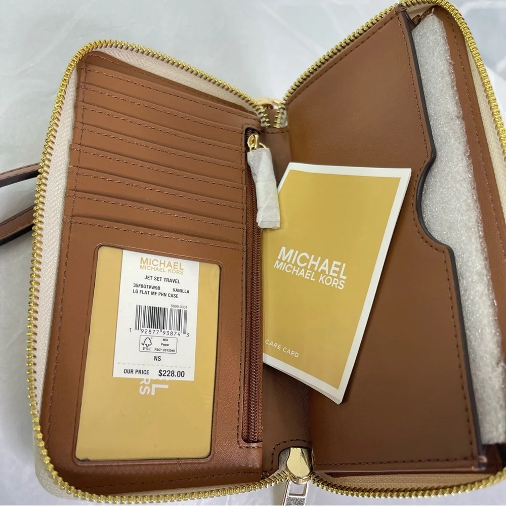 Michael Kors Jet Set Travel Vanilla MK Signature Large Flat MF Phone Case Wallet